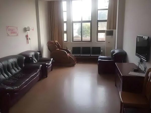 暗间行者